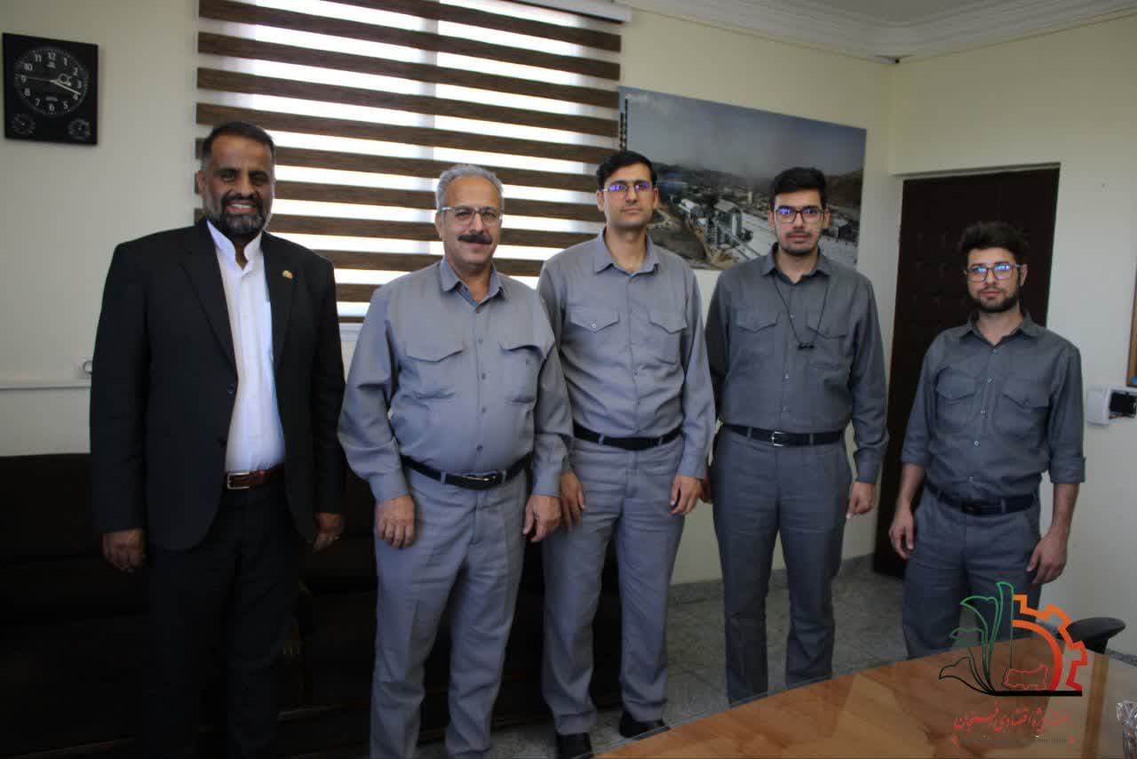 همافزایی شرکتهای همگروه منطقه ویژه؛ گامی در مسیر توسعه صنعتی رفسنجان